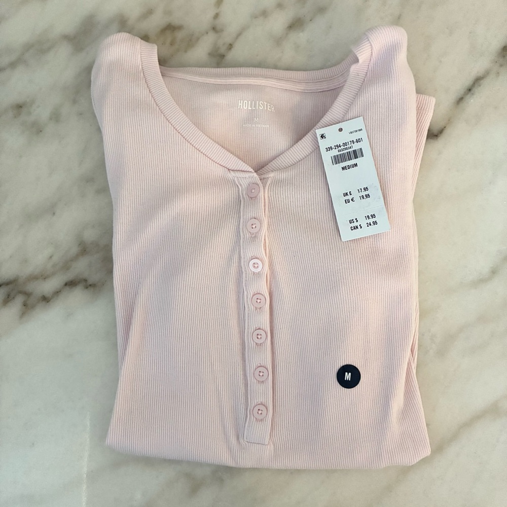 NWT HOLLISTER Ribbed Henley